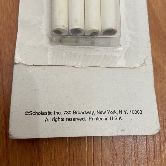 Vtg Clifford Big Red Dog 4 Set of Logo Pencils - Picture 5 of 5